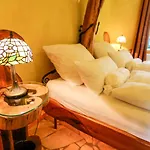 Backstage Hotel